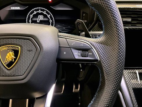 Used 2022 Lamborghini Urus AWD/4WD image 24