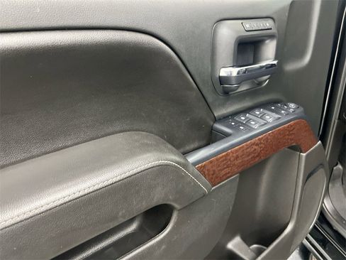 Used 2017 GMC Sierra 3500 SLT image 27