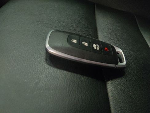 Used 2021 Nissan Rogue SL AWD/4WD image 32