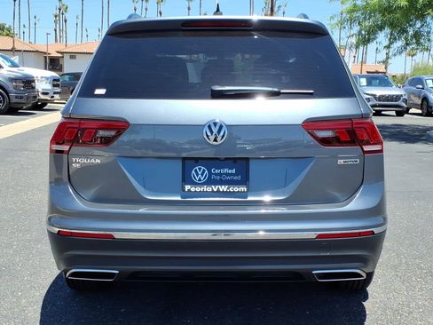 Certified 2020 Volkswagen Tiguan SE w/ Panoramic Sunroof Package AWD/4WD image 6
