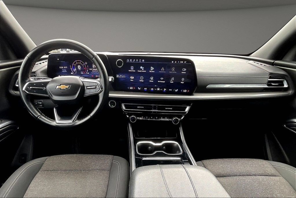 Used 2024 Chevrolet Traverse LT AWD/4WD image 10