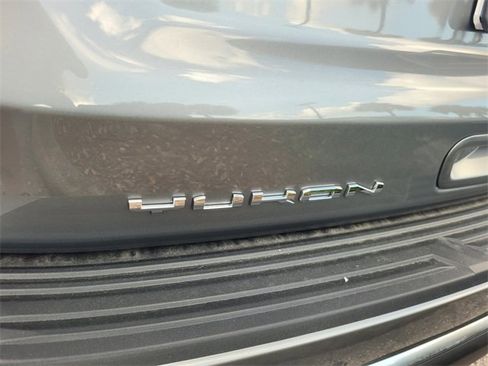 New 2026 GMC Yukon XL Denali image 12