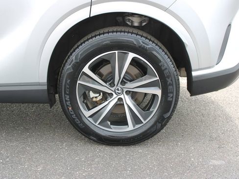 Used 2024 Lexus RX 350 FWD w/ Technology Package image 19