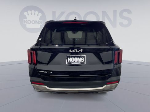 Used 2024 Kia Sorento SX image 5