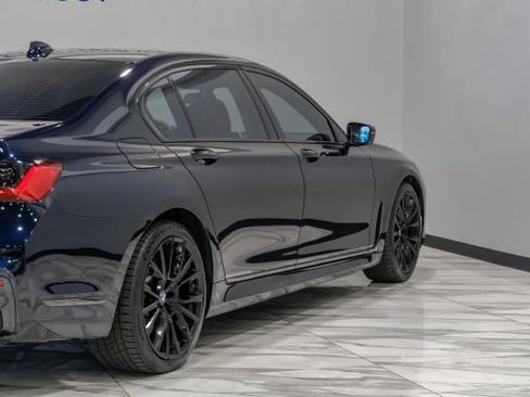 Used 2022 BMW 750i xDrive w/ Luxury Rear Seating Package AWD/4WD image 14