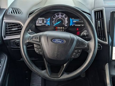 Used 2023 Ford Edge SE AWD/4WD image 13