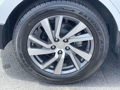 Used 2023 Chevrolet Equinox Premier image 12