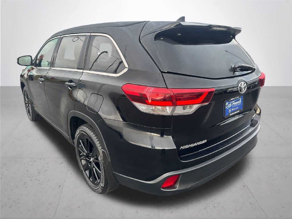 Used 2019 Toyota Highlander SE AWD/4WD image 9