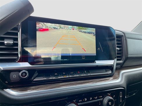 Used 2023 Chevrolet Silverado 1500 LT image 14