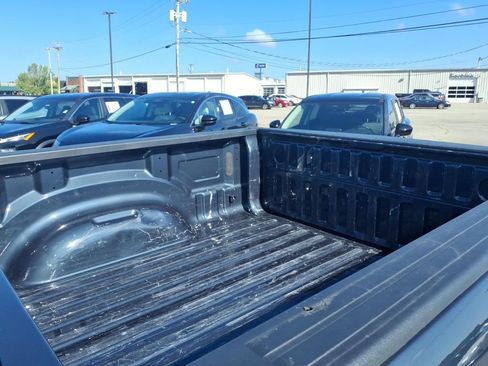 Used 2025 RAM 1500 Warlock AWD/4WD image 17