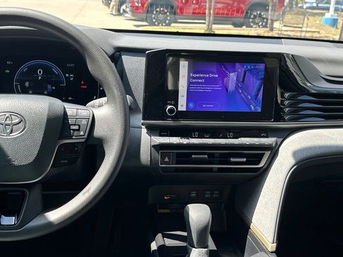 Used 2026 Toyota Camry LE FWD image 17