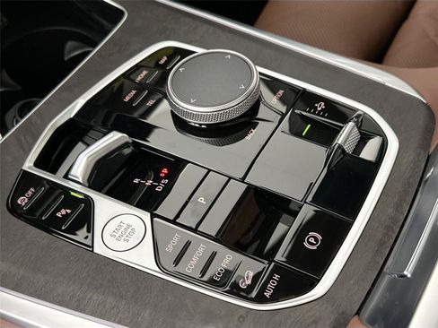 New 2026 BMW X5 xDrive40i AWD/4WD image 32