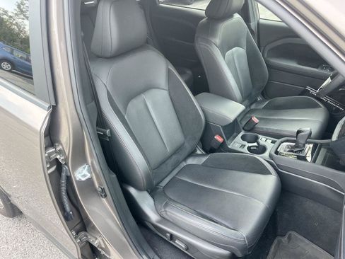 Used 2025 Subaru Forester Touring AWD/4WD image 15