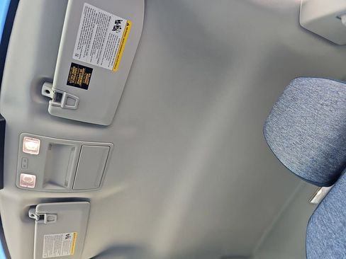 New 2025 Ford Maverick XLT image 29