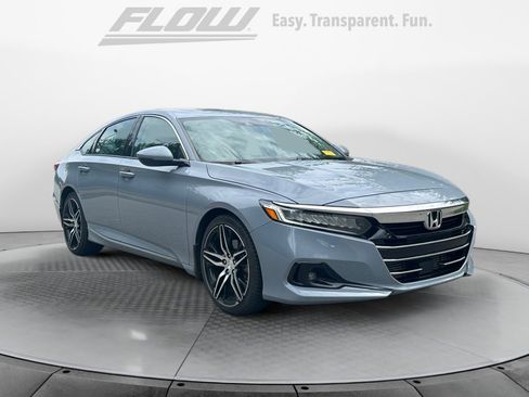 Used 2021 Honda Accord Touring image 1