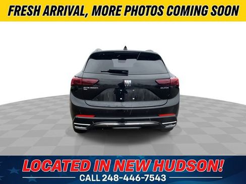 Used 2024 Buick Envision Sport Touring image 9