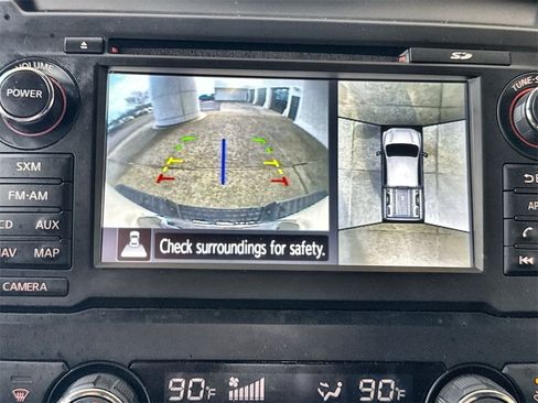 Used 2018 Nissan Titan PRO-4X w/ Pro-4x Convenience Package image 14