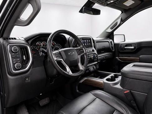 Used 2021 Chevrolet Silverado 1500 RST w/ Convenience Package II AWD/4WD image 13