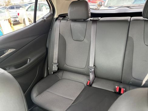 Used 2025 Buick Encore GX Preferred FWD image 38