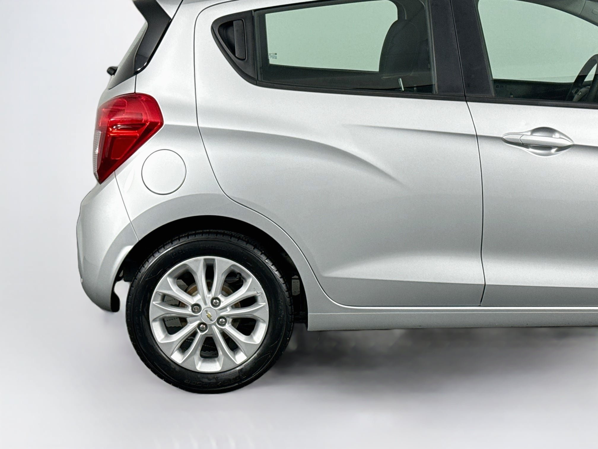 Used 2020 Chevrolet Spark LT FWD image 43