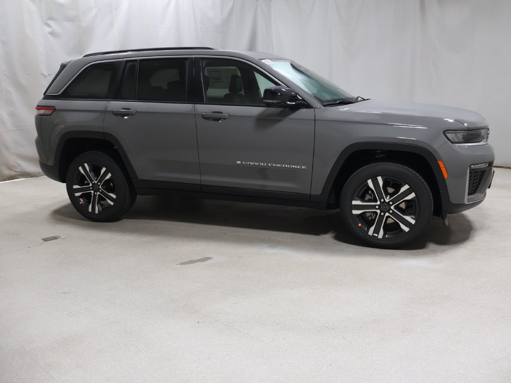 New 2027 Jeep Grand Cherokee Limited AWD/4WD image 6