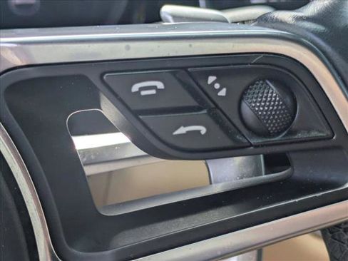 Used 2017 Porsche Macan S image 13