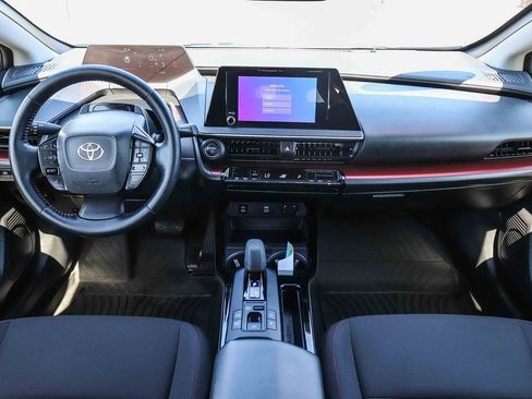 Used 2025 Toyota Prius Plug-In Hybrid FWD image 15