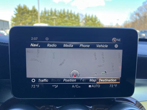 Used 2018 Mercedes-Benz GLC 300 4MATIC image 13