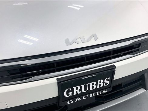 Used 2025 Kia K4 EX image 27