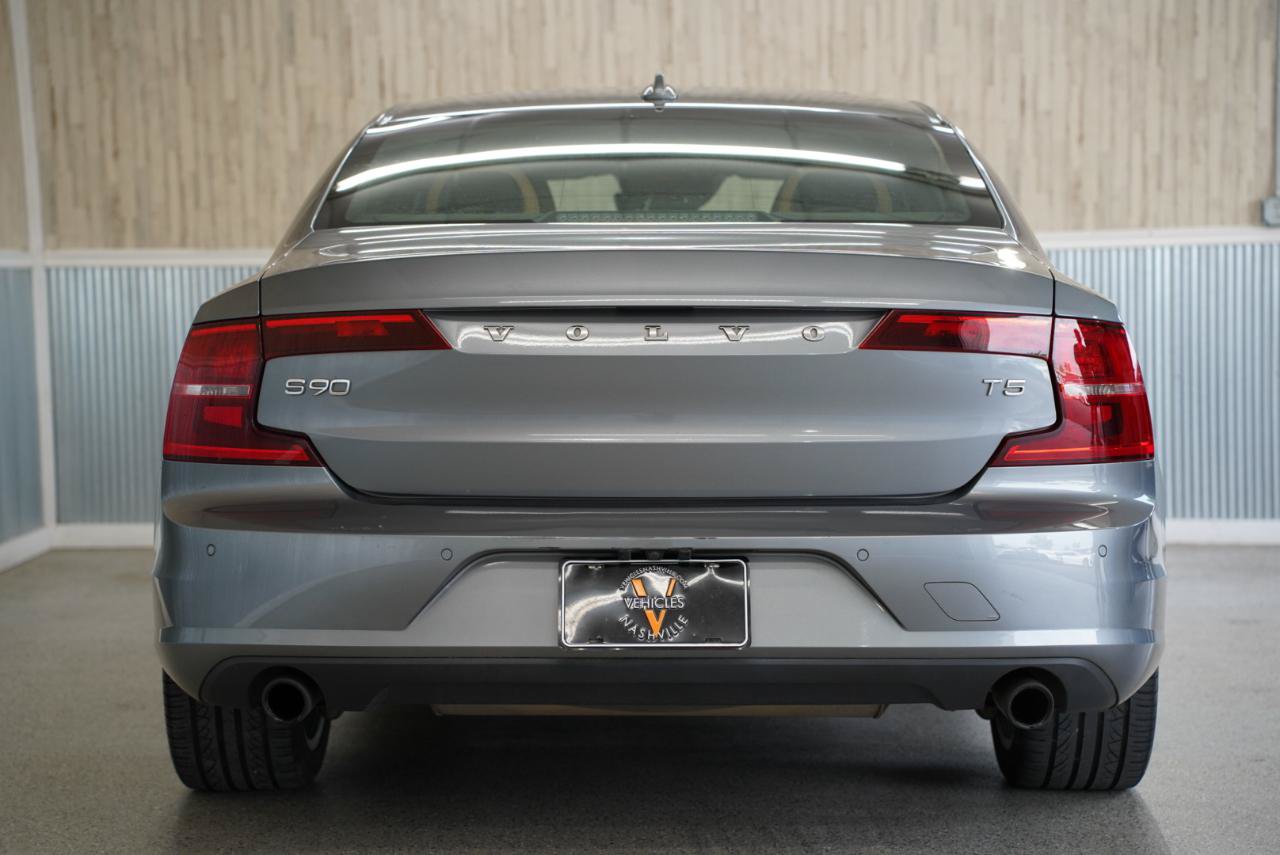 Used 2018 Volvo S90 T5 Momentum w/ Convenience Package FWD image 9