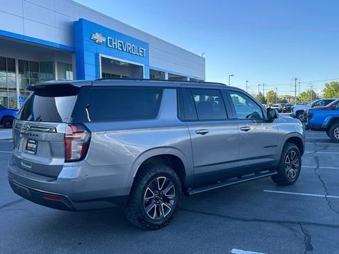 Used 2021 Chevrolet Suburban Z71 w/ Z71 Off-Road Package AWD/4WD image 26