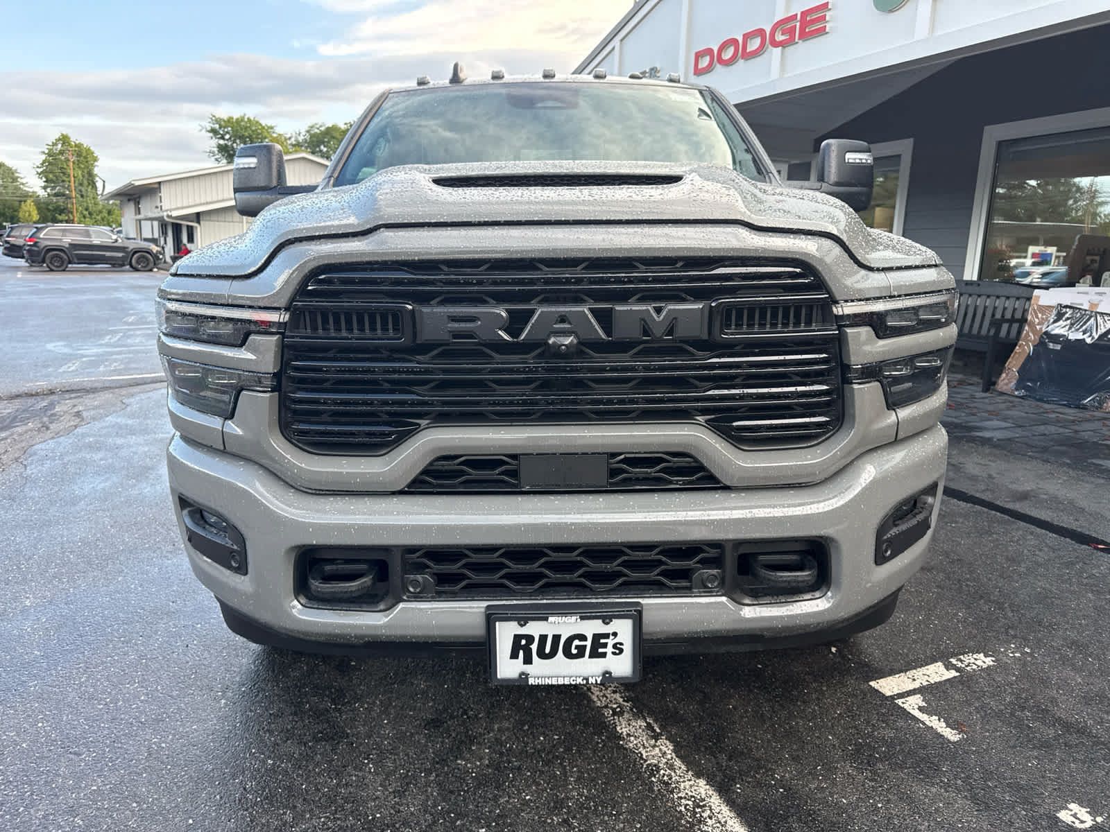 New 2026 RAM 2500 Laramie AWD/4WD image 7