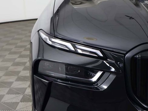 Used 2023 BMW X7 xDrive40i w/ M Sport Package image 19