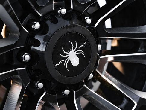 Used 2020 Chevrolet Silverado 2500 LTZ w/ LTZ Premium Package image 55