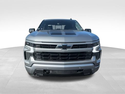 Used 2025 Chevrolet Silverado 1500 RST w/ Rally Edition AWD/4WD image 4