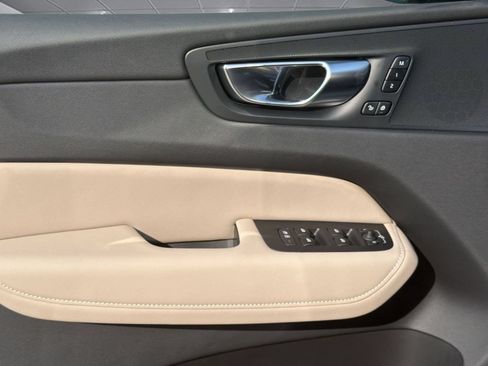 New 2026 Volvo XC60 B5 Plus w/ Climate Package AWD/4WD image 13