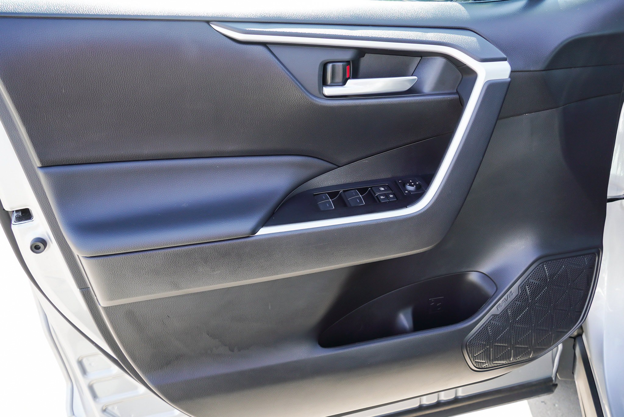 Certified 2025 Toyota RAV4 XLE AWD/4WD image 20