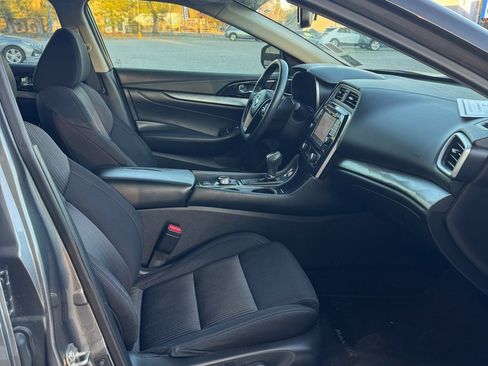 Used 2017 Nissan Maxima 3.5 S image 9