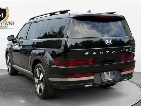 Used 2024 Hyundai Santa Fe Limited FWD image 3