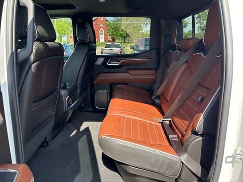 Used 2024 GMC Sierra 1500 Denali Ultimate AWD/4WD image 21