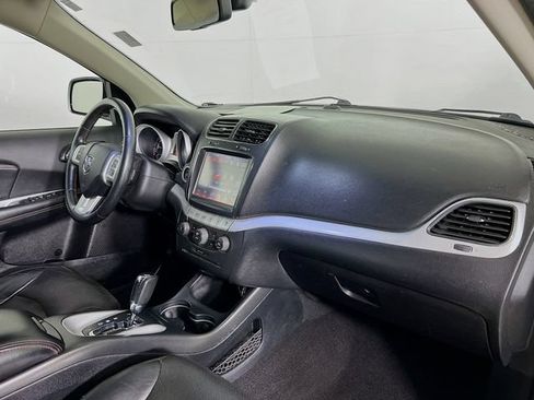Used 2019 Dodge Journey GT AWD/4WD image 40