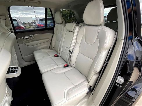 New 2026 Volvo XC90 B5 Ultra w/ Protection Package Premier image 26