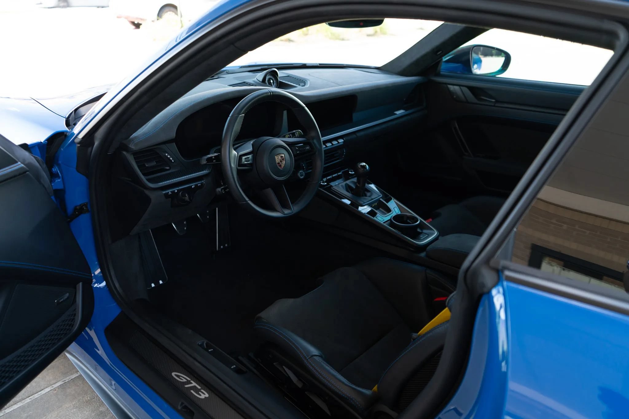 Used 2025 Porsche 911 GT3 RWD image 65