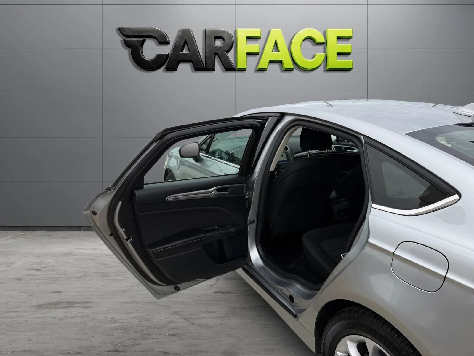 Used 2020 Ford Fusion SE FWD image 18