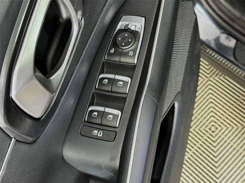 Certified 2021 Kia Sorento S w/ Panoramic Sunroof Package AWD/4WD image 19