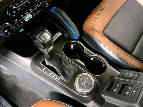 Used 2021 Ford Bronco Outer Banks image 17