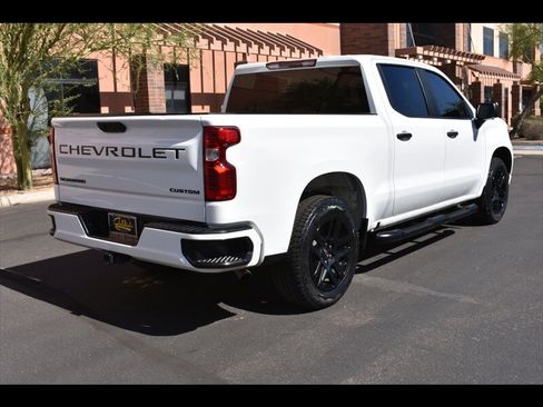 Used 2024 Chevrolet Silverado 1500 Custom w/ Turbomax Blackout Package RWD image 7