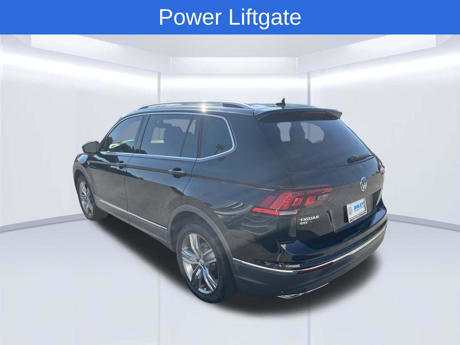 Used 2020 Volkswagen Tiguan SEL w/ 3rd Row Seat Package AWD/4WD image 8
