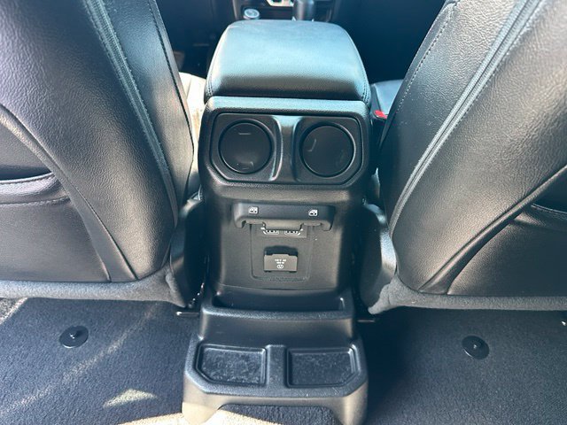Used 2021 Jeep Wrangler Unlimited Sahara AWD/4WD image 33