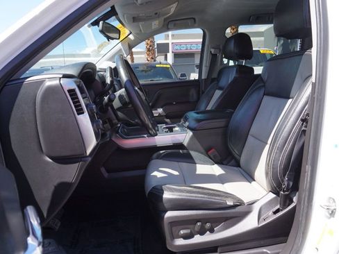 Used 2018 Chevrolet Silverado 1500 LT w/ Texas Edition image 17